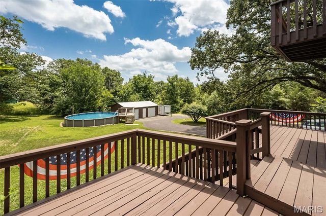 415 Lilac Lane, St Clair, MO 63077