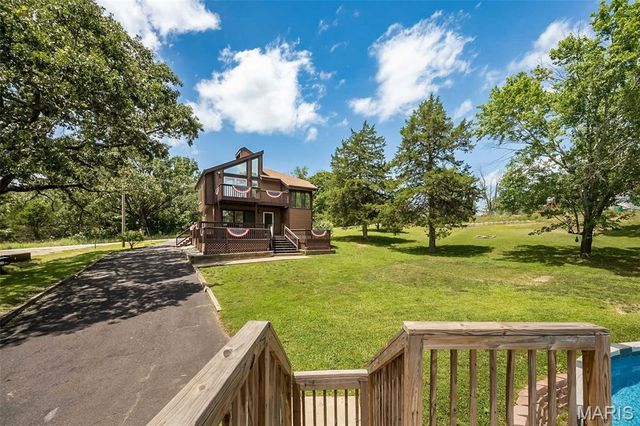 415 Lilac Lane, St Clair, MO 63077