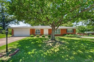9341 Tea Rose Lane, Crestwood, MO 63126