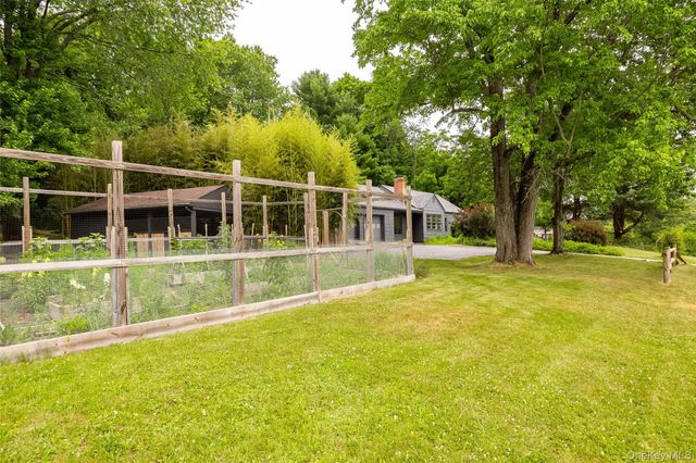 166 Vassar Road, Poughkeepsie, NY 12603