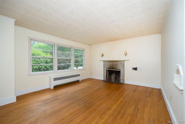 166 Vassar Road, Poughkeepsie, NY 12603