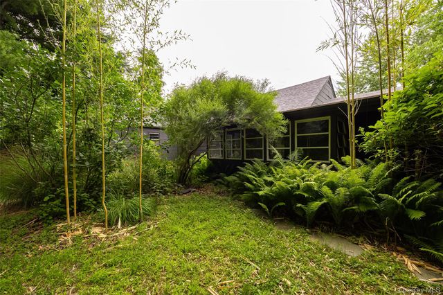 166 Vassar Road, Poughkeepsie, NY 12603