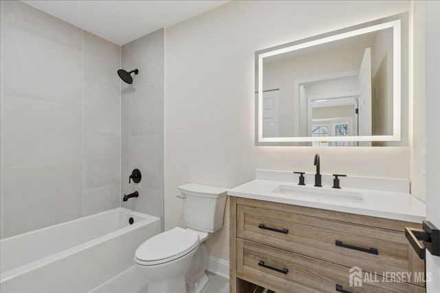 59 yorkshire Drive, Monroe, NJ 08831