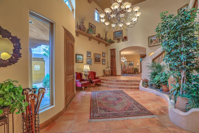 13732 CANADA DEL OSO Place NE, Albuquerque, NM 87111