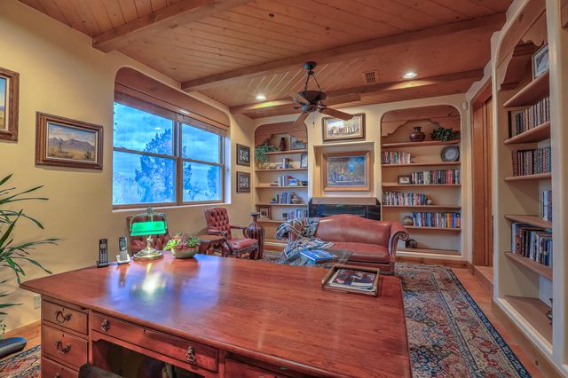 13732 CANADA DEL OSO Place NE, Albuquerque, NM 87111