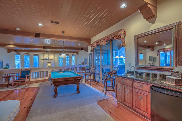 13732 CANADA DEL OSO Place NE, Albuquerque, NM 87111