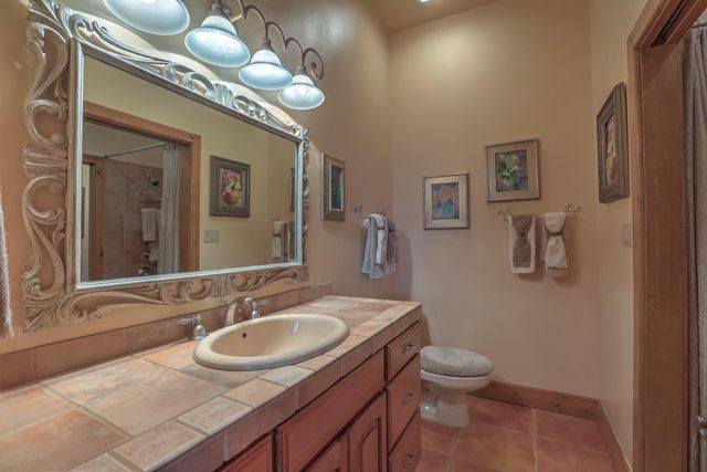 13732 CANADA DEL OSO Place NE, Albuquerque, NM 87111