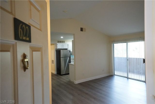 231 West Horizon Ridge Parkway 622, Henderson, NV 89012