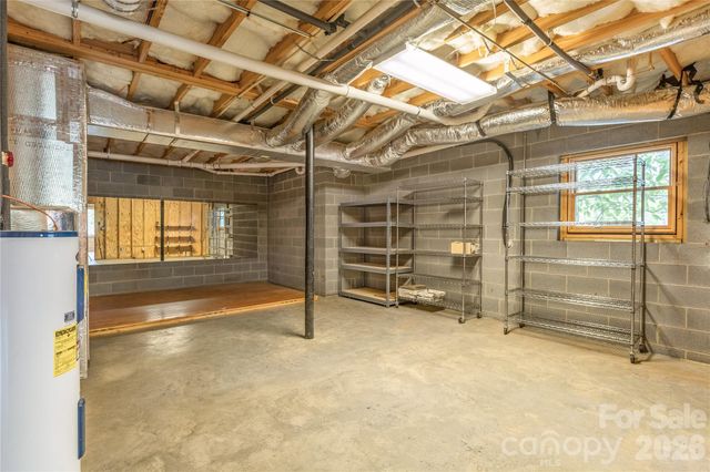27 Magnolia Drive, Nebo, NC 28761