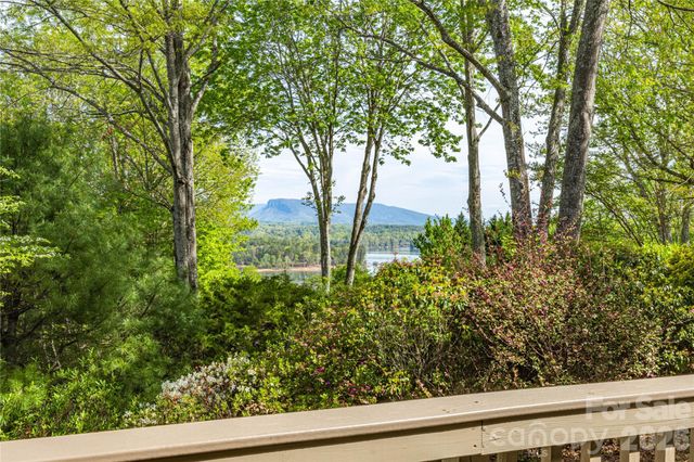 27 Magnolia Drive, Nebo, NC 28761