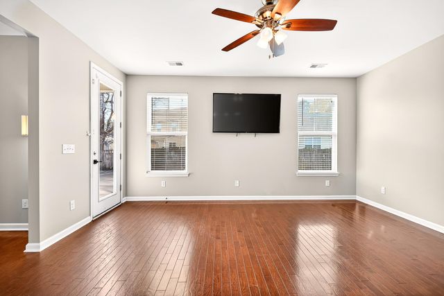 570 Rosings Drive, Summerville, SC 29483