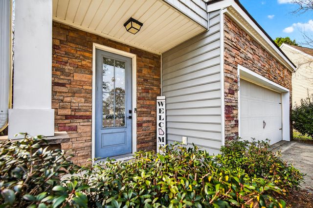 570 Rosings Drive, Summerville, SC 29483