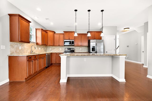 570 Rosings Drive, Summerville, SC 29483