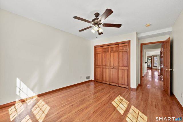 1325 Farmington Avenue 54, Bristol, CT 06010