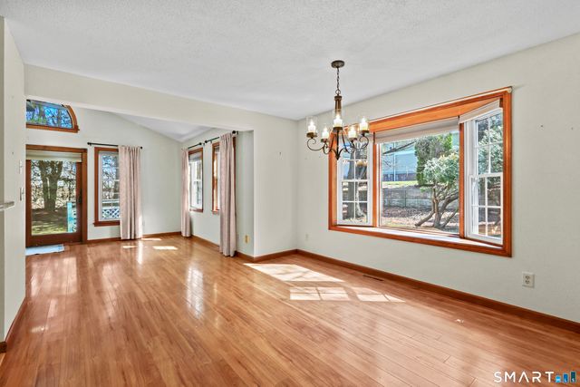 1325 Farmington Avenue 54, Bristol, CT 06010