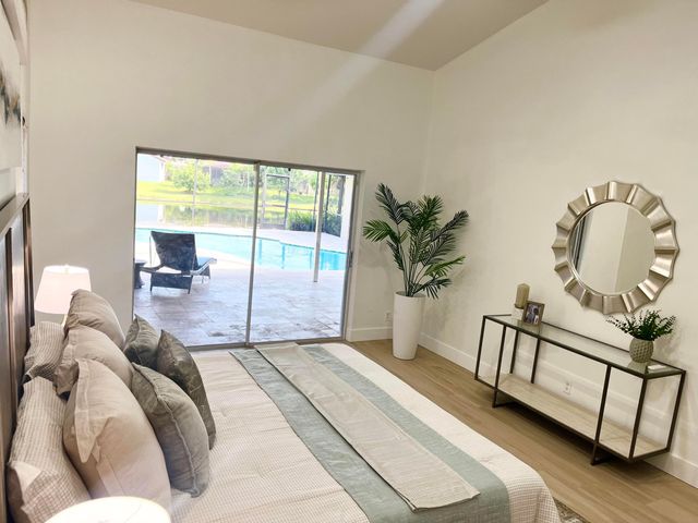 921 Lakewood Court, Weston, FL 33326