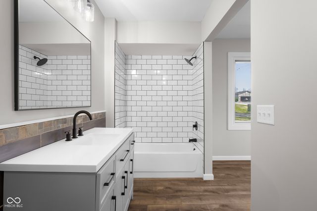 15841 E 265 N, Columbus, IN 47203