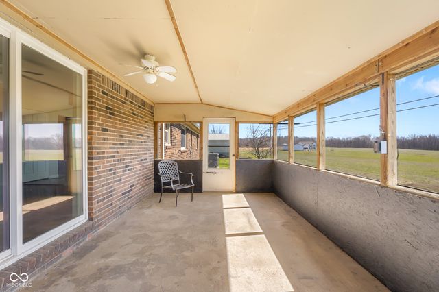 15841 E 265 N, Columbus, IN 47203