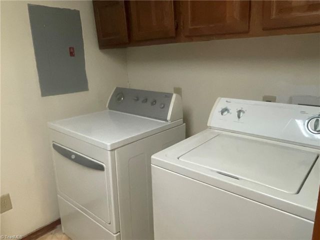 6902 Greenland Avenue, Julian, NC 27283