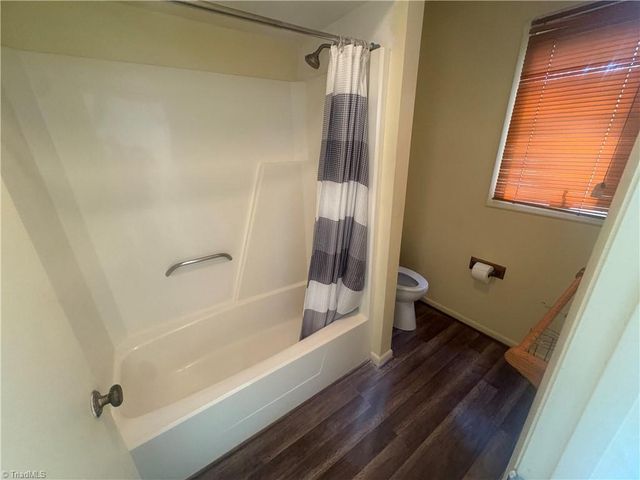 6902 Greenland Avenue, Julian, NC 27283