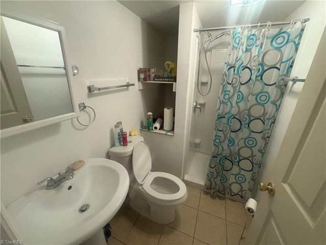6902 Greenland Avenue, Julian, NC 27283