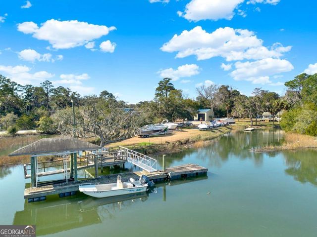 2724 Livingston Avenue, Savannah, GA 31406