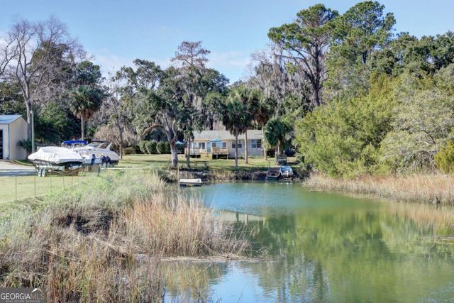 2724 Livingston Avenue, Savannah, GA 31406