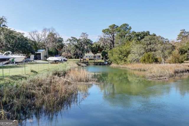 2724 Livingston Avenue, Savannah, GA 31406