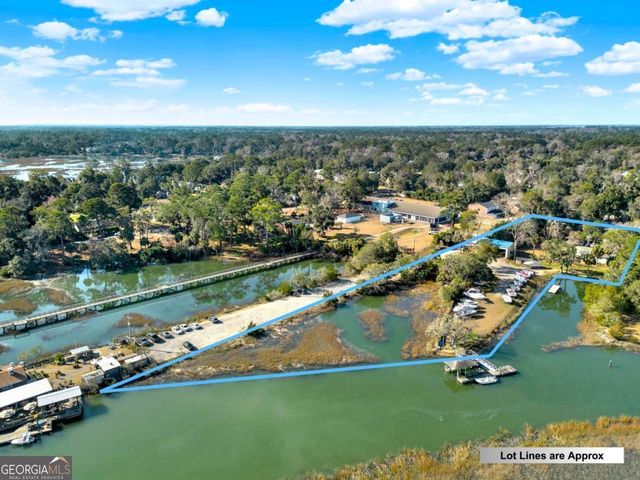 2724 Livingston Avenue, Savannah, GA 31406