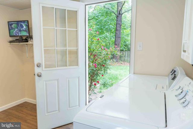 3803 STONEYBROOKE CT, Alexandria, VA 22306