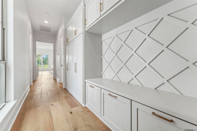 9085 Hillon Hood Rd, Denham Springs, LA 70726