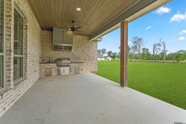 9085 Hillon Hood Rd, Denham Springs, LA 70726