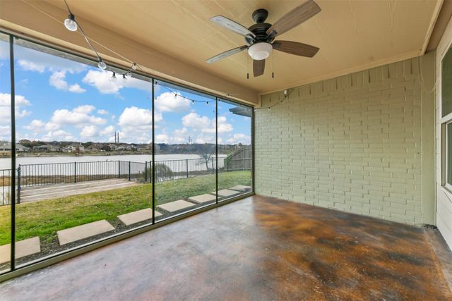 5533 Grenada Drive, Fort Worth, TX 76119