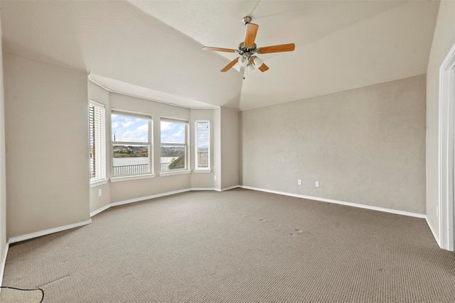 5533 Grenada Drive, Fort Worth, TX 76119