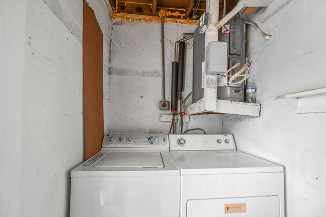 1560 NE 43rd Street, Pompano Beach, FL 33064