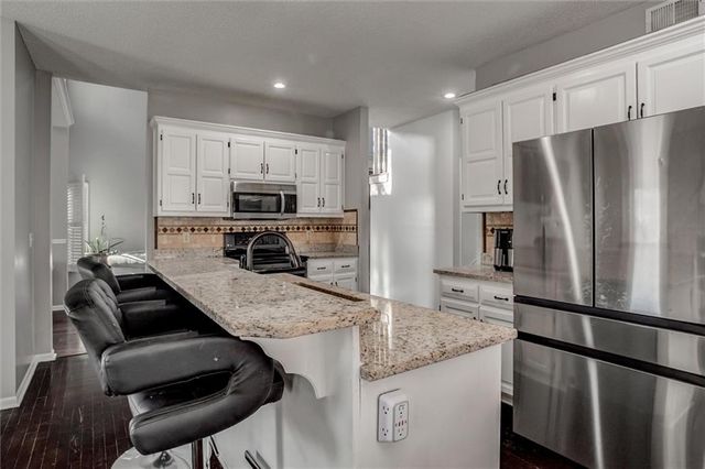 1309 NE 95th Terrace, Kansas City, MO 64155