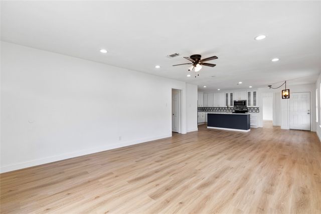 3309 Tennessee Avenue, Dallas, TX 75224