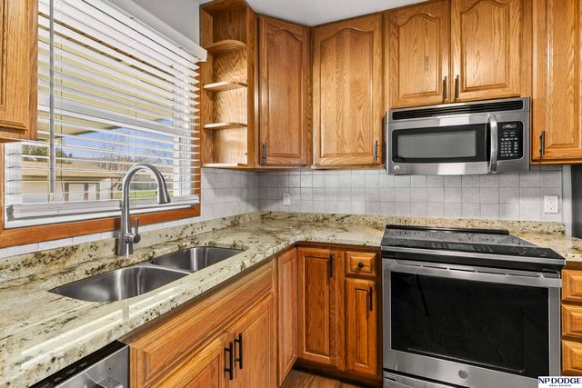 3219 S 122nd Street, Omaha, NE 68144