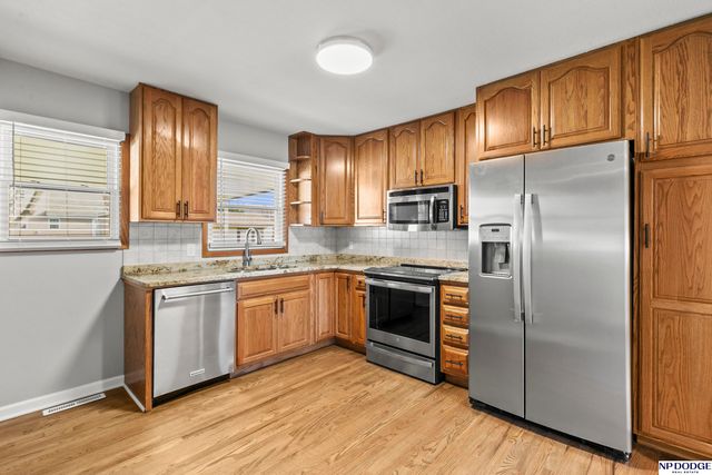 3219 S 122nd Street, Omaha, NE 68144