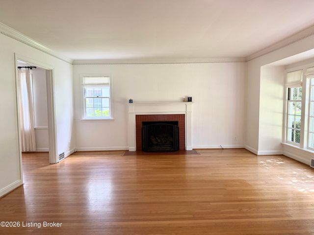 4009 Saint Germaine Ct, Norbourne Estates, KY 40207