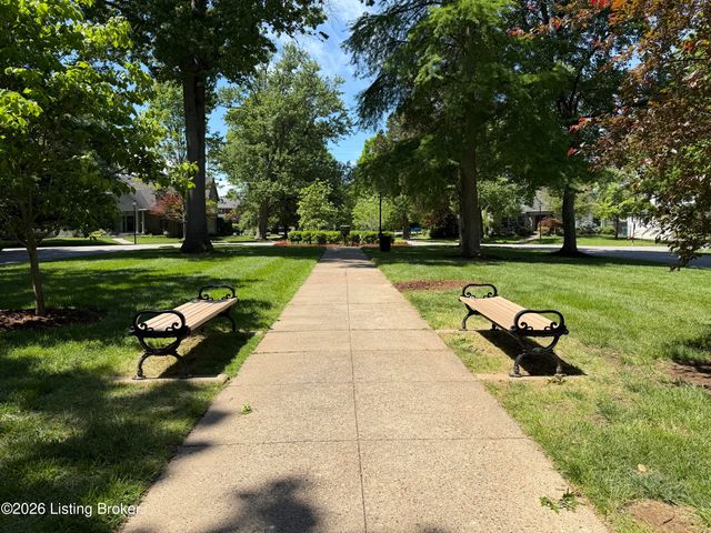 4009 Saint Germaine Ct, Norbourne Estates, KY 40207