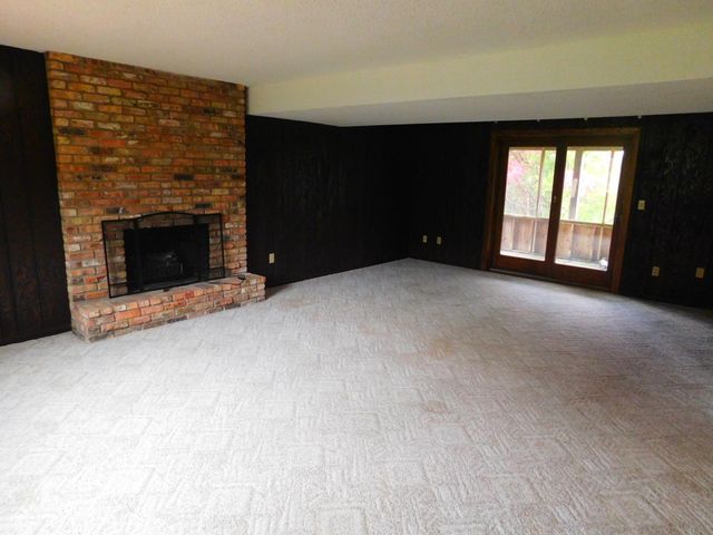931 Dawn Avenue, Shoreview, MN 55126