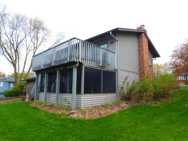 931 Dawn Avenue, Shoreview, MN 55126
