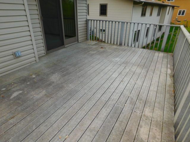 931 Dawn Avenue, Shoreview, MN 55126