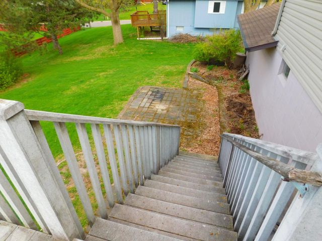 931 Dawn Avenue, Shoreview, MN 55126