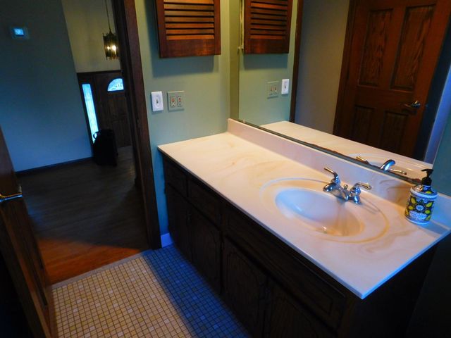 931 Dawn Avenue, Shoreview, MN 55126