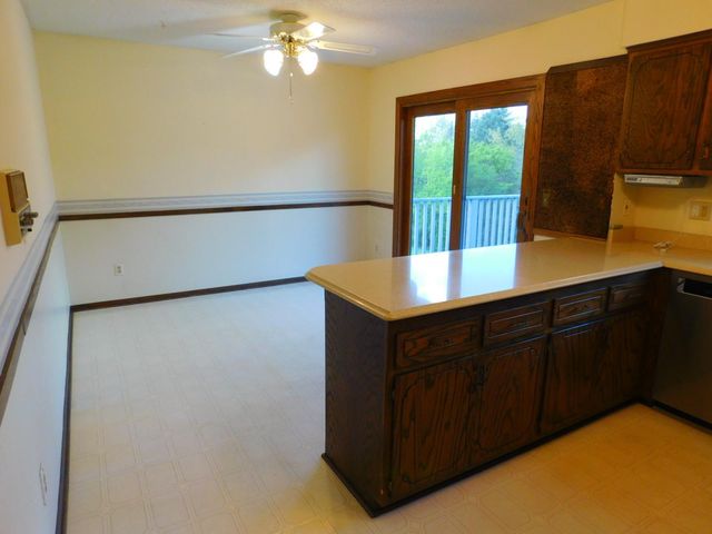 931 Dawn Avenue, Shoreview, MN 55126