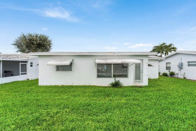1005 Siesta Avenue, Boynton Beach, FL 33426