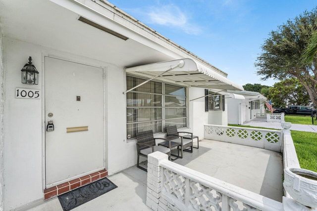 1005 Siesta Avenue, Boynton Beach, FL 33426