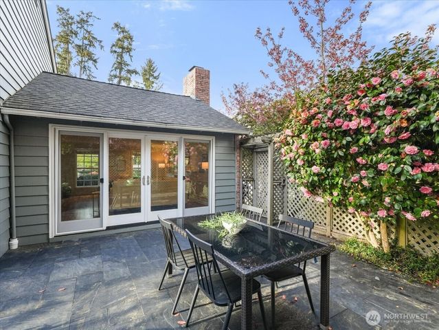 8255 SE 59th Street, Mercer Island, WA 98040
